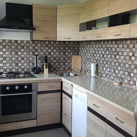 L.E.C. Travel Apartments Ventspils Eksteriør billede